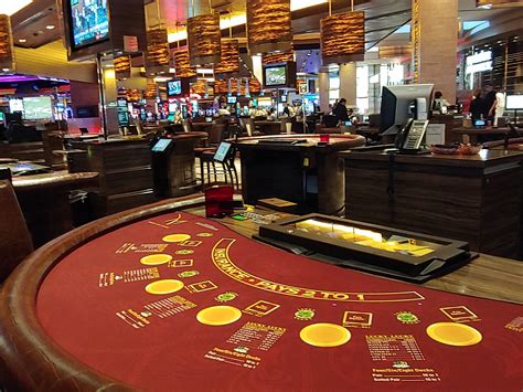Las Vegas Casino Table Games Survey .